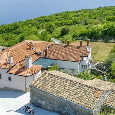 Marina In - Haus Fuer 6 Personen Plomin