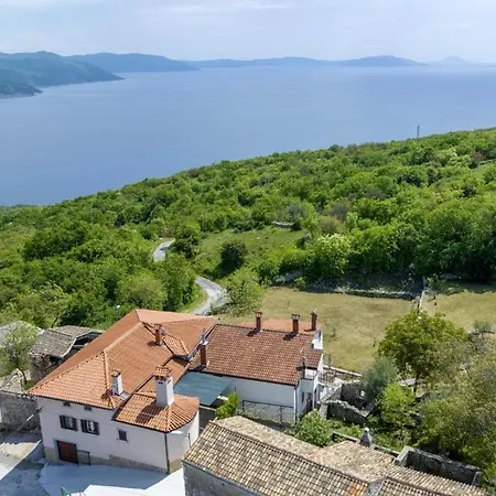 Marina In - Haus Fuer 6 Personen Plomin
