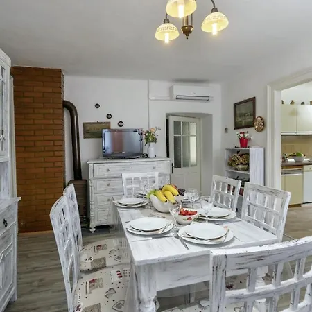 Marina In - Haus Fuer 6 Personen Holiday home