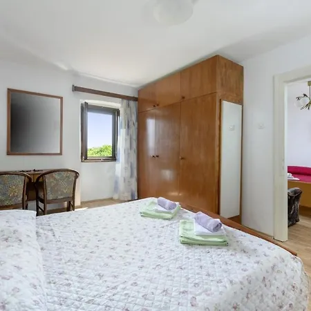 Marina In - Haus Fuer 6 Personen Holiday home Plomin